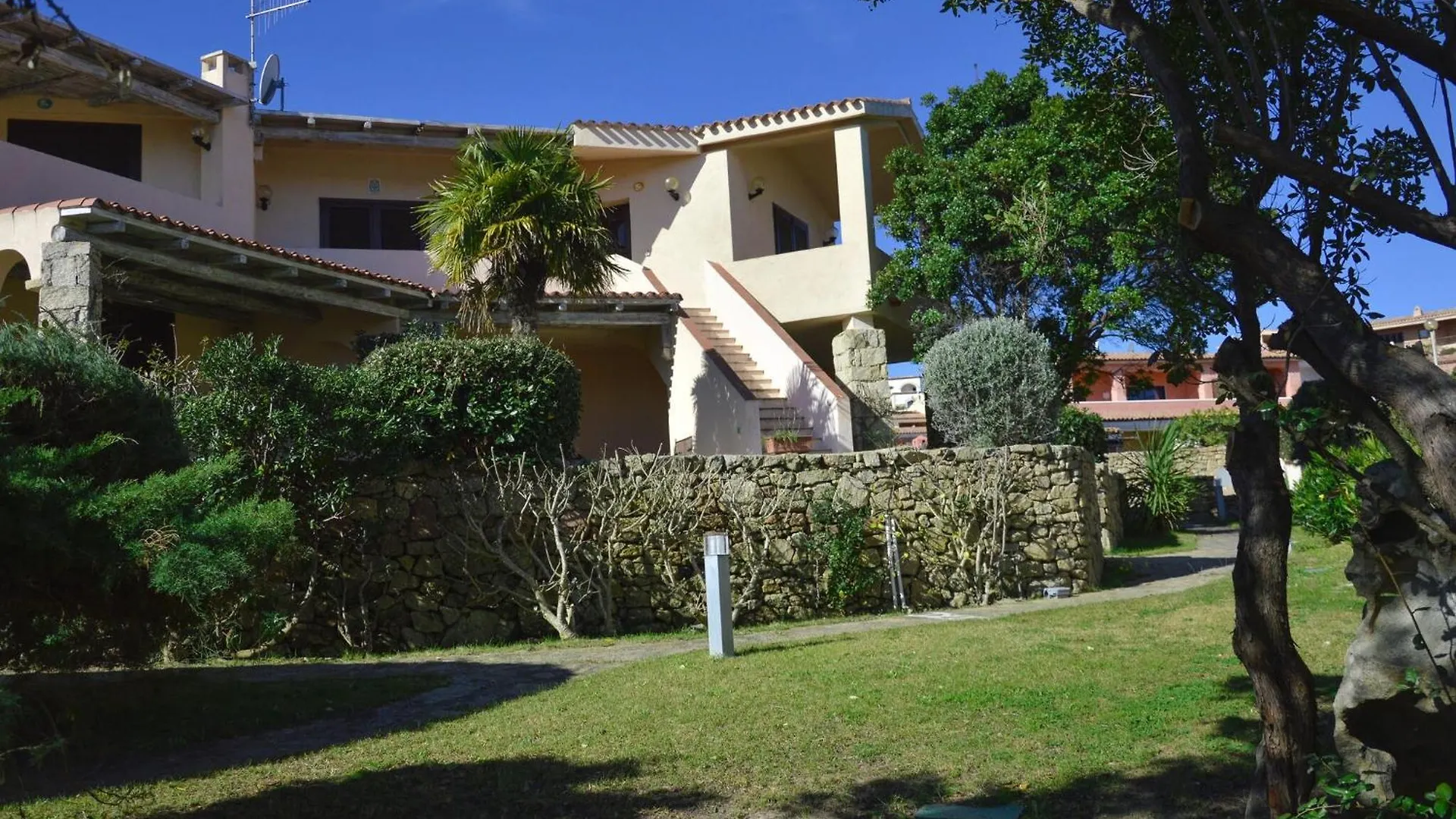 Apartment In Cannigione With Sea View